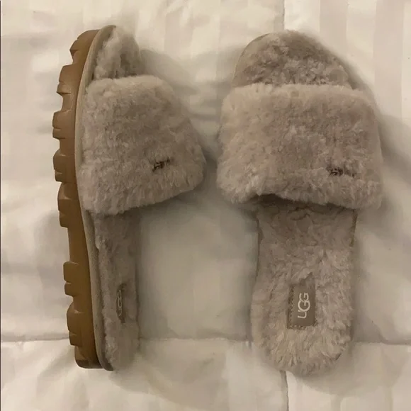 UGG Colette Slides - Picture 2 of 9